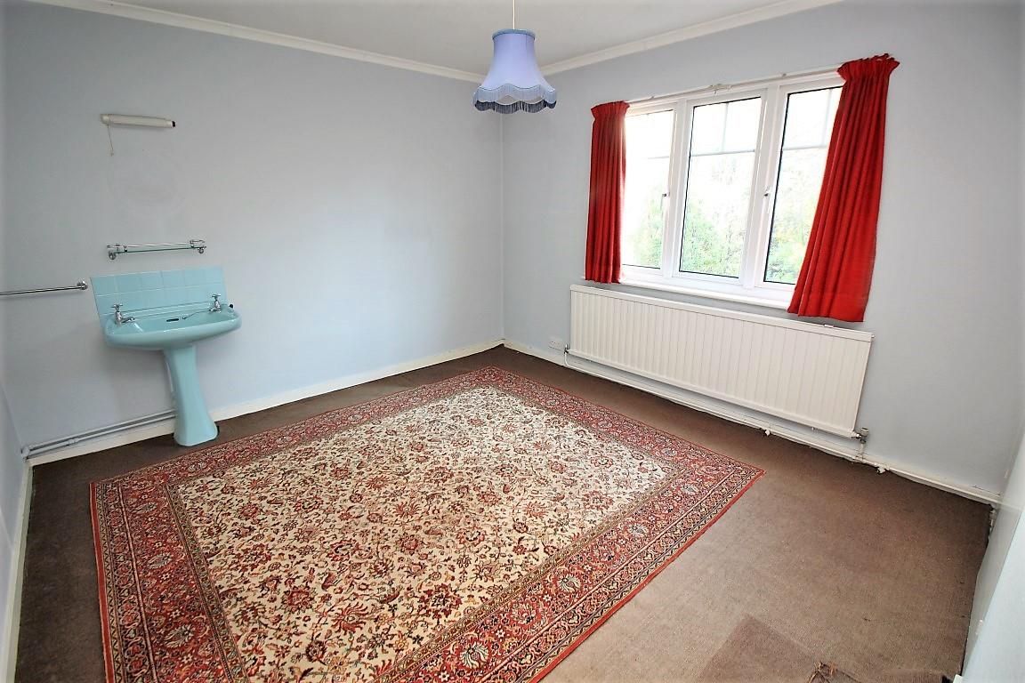Oak Tree Road, Tilehurst, Reading